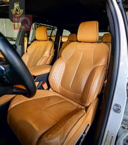 جیپ گراند شیرۆکی